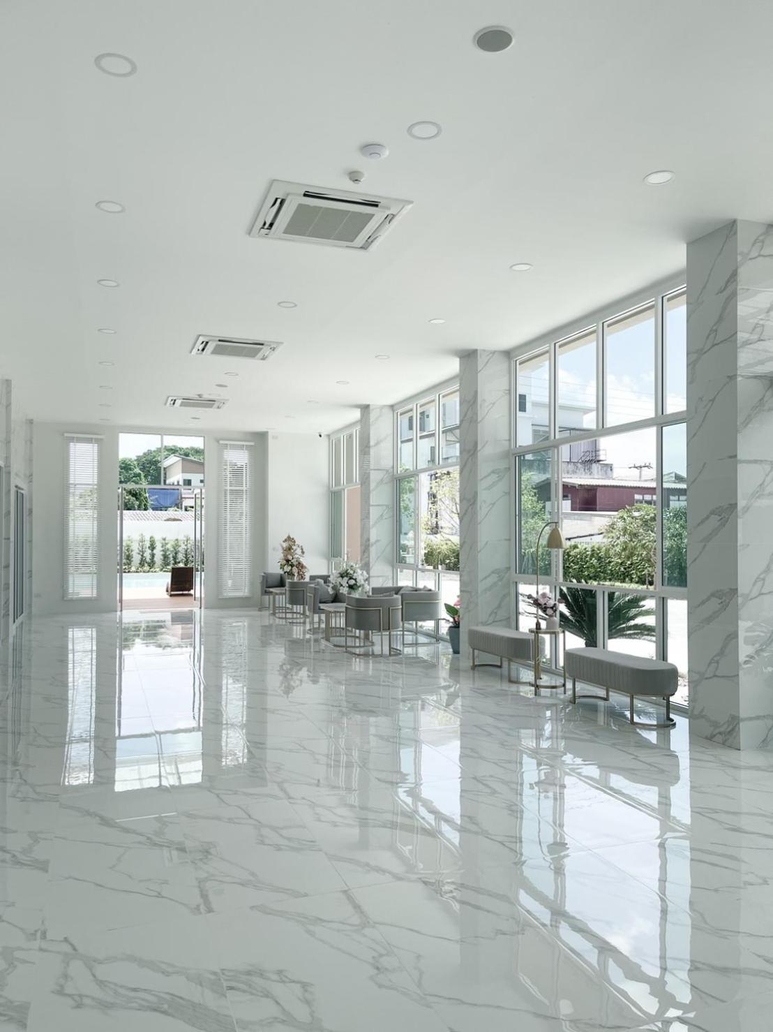 Hotel Agnes Buriram Bagian luar foto